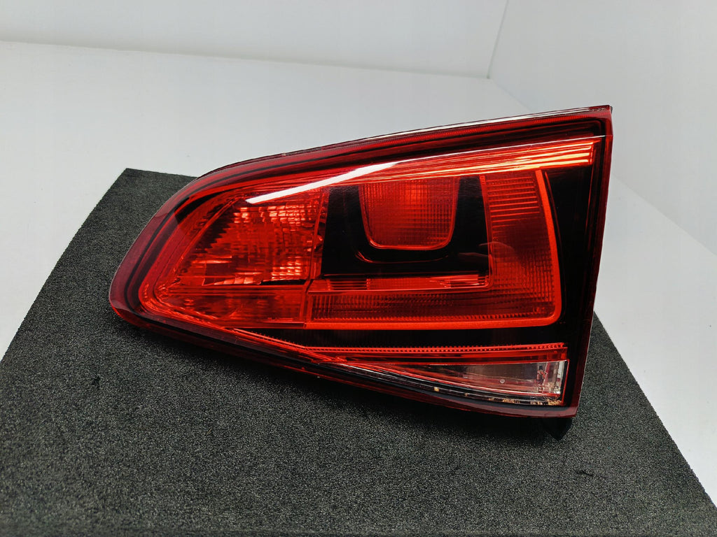 VOLKSWAGEN GOLF VII 7 HB 12- LAMPA KLAPY BAGAŻNIKA PRAWY TYŁ 5G0945094AE