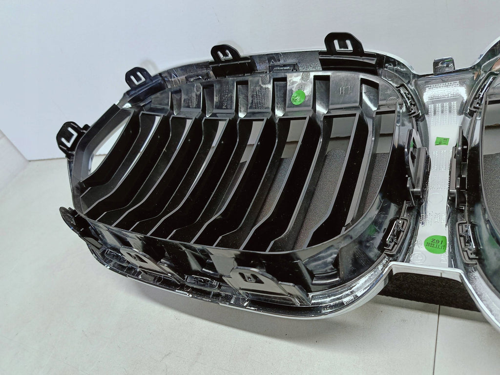 BMW X1 F48 LCI LIFT 19- ATRAPA GRILL NERKI ZDERZAKA PRZEDNIEGO 51138493450