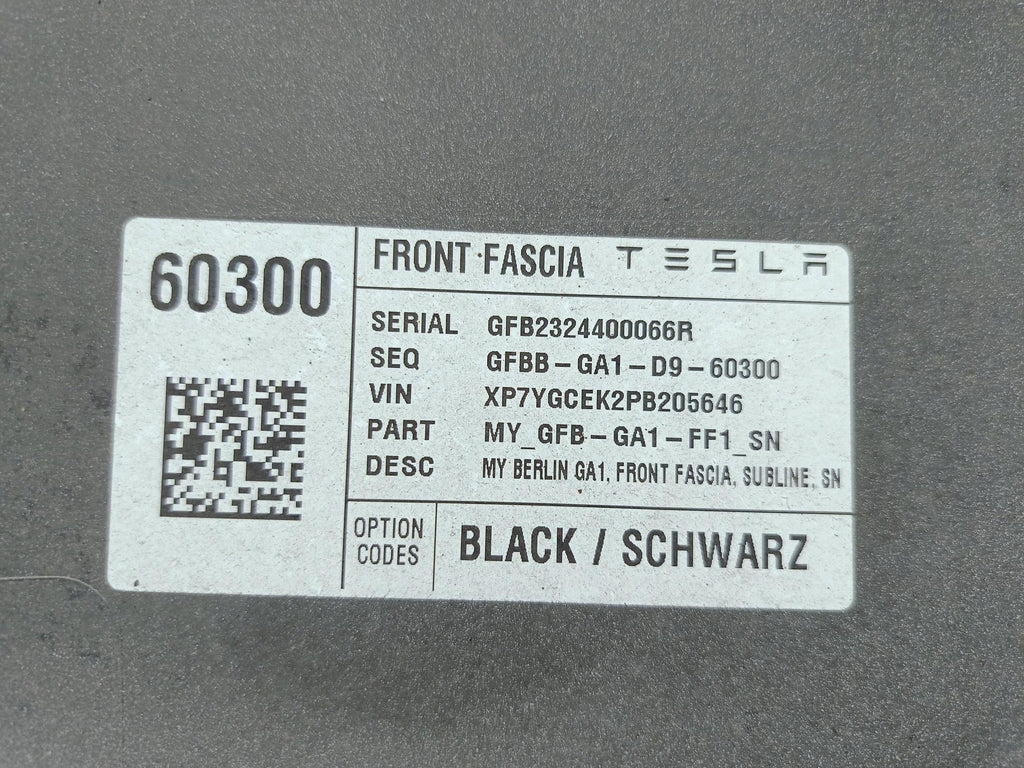 Tesla Model Y MY 5YJY 20- ZDERZAK PRZÓD PRZEDNI BEZ PDC CZARNY 1540101-06-C