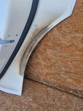 Load image into Gallery viewer, TESLA MODEL Y 20- DRZWI PRAWY TYŁ TYLNE 1493562-EC-A