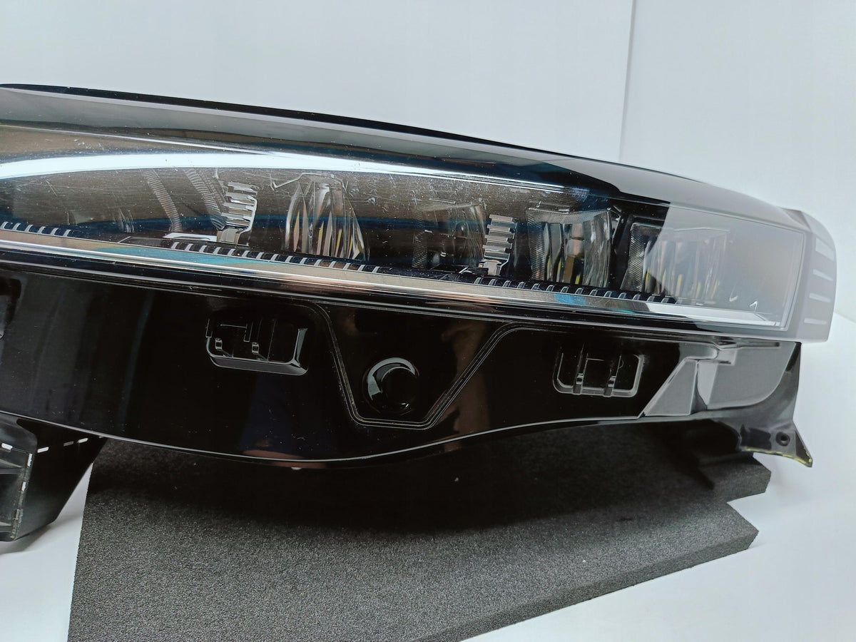 Renault Megane V 5 E-Tech 21- Vorne Links Leuchte Full LED EU 260606256R — Foto 5 von 16