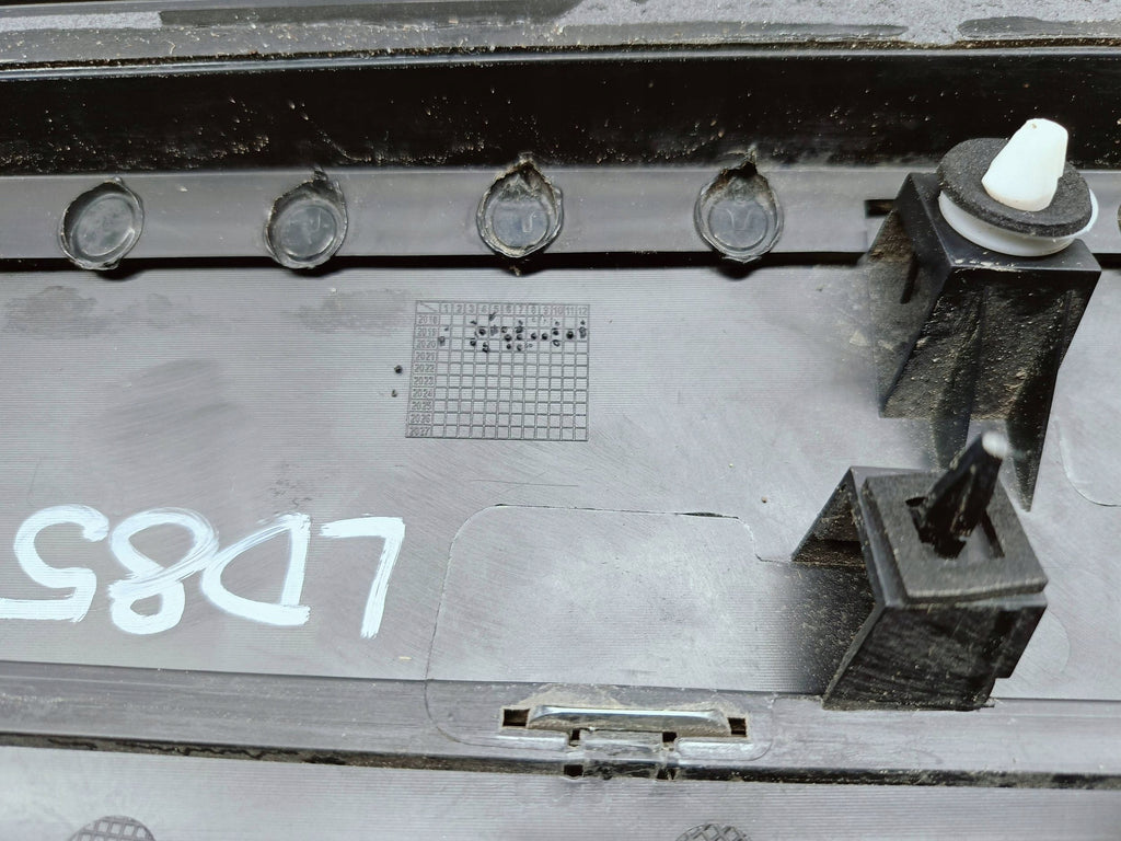 MG HS I 18- TÜRLEISTE HINTEN LINKS 10423726