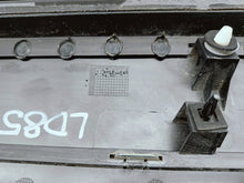 Laden Sie das Bild in den Galerie-Viewer, MG HS I 18- TÜRLEISTE HINTEN LINKS 10423726