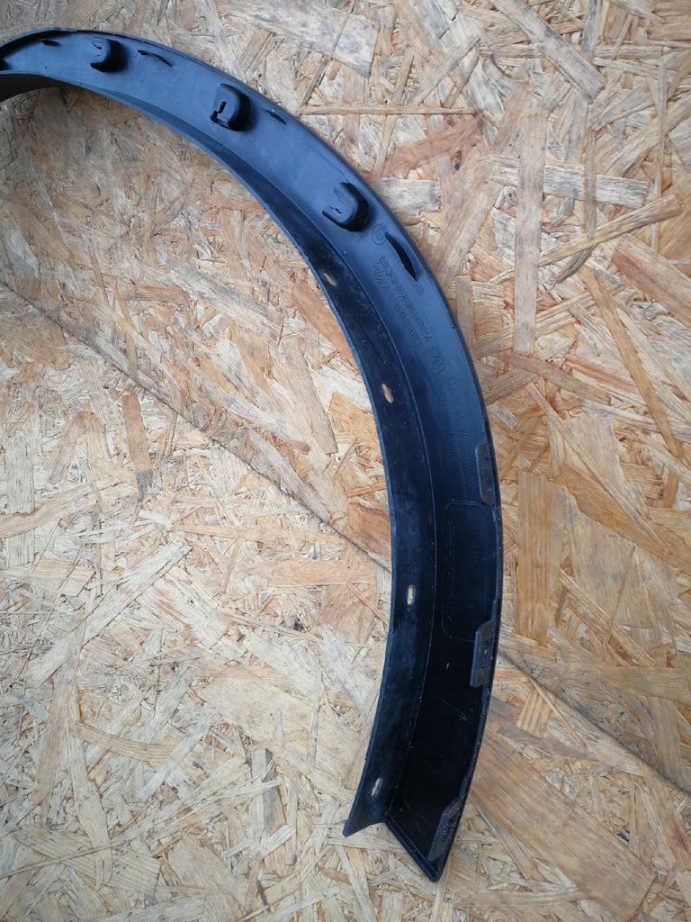 BMW X1 F48 15- REAR RIGHT FENDER TRIM