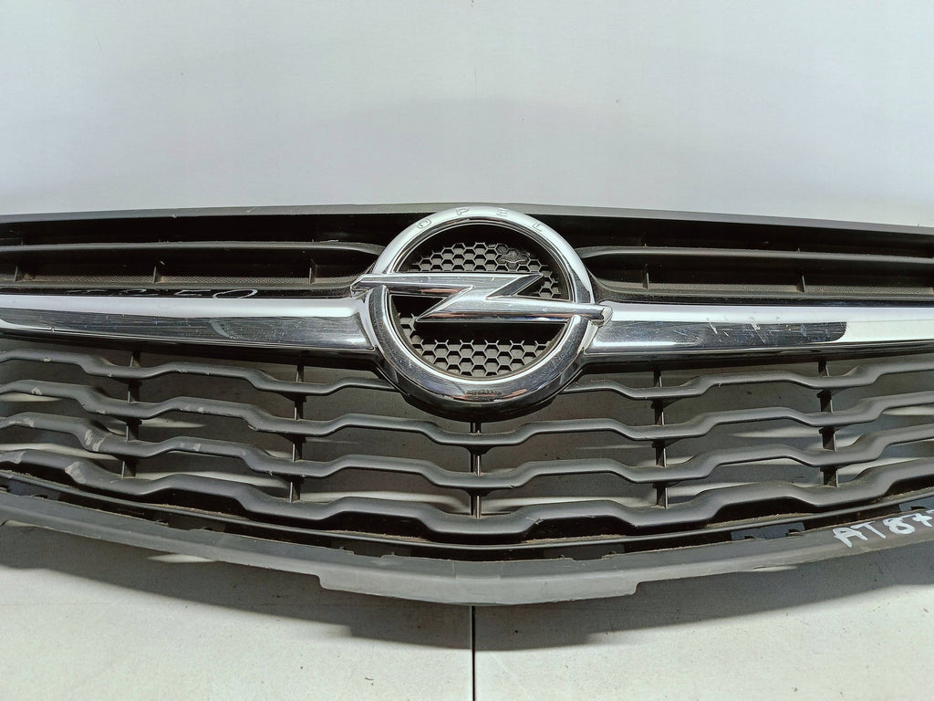 Opel Karl 15- KÜHLERGRILL STOSSFÄNGER VORNE CHROM 94514486