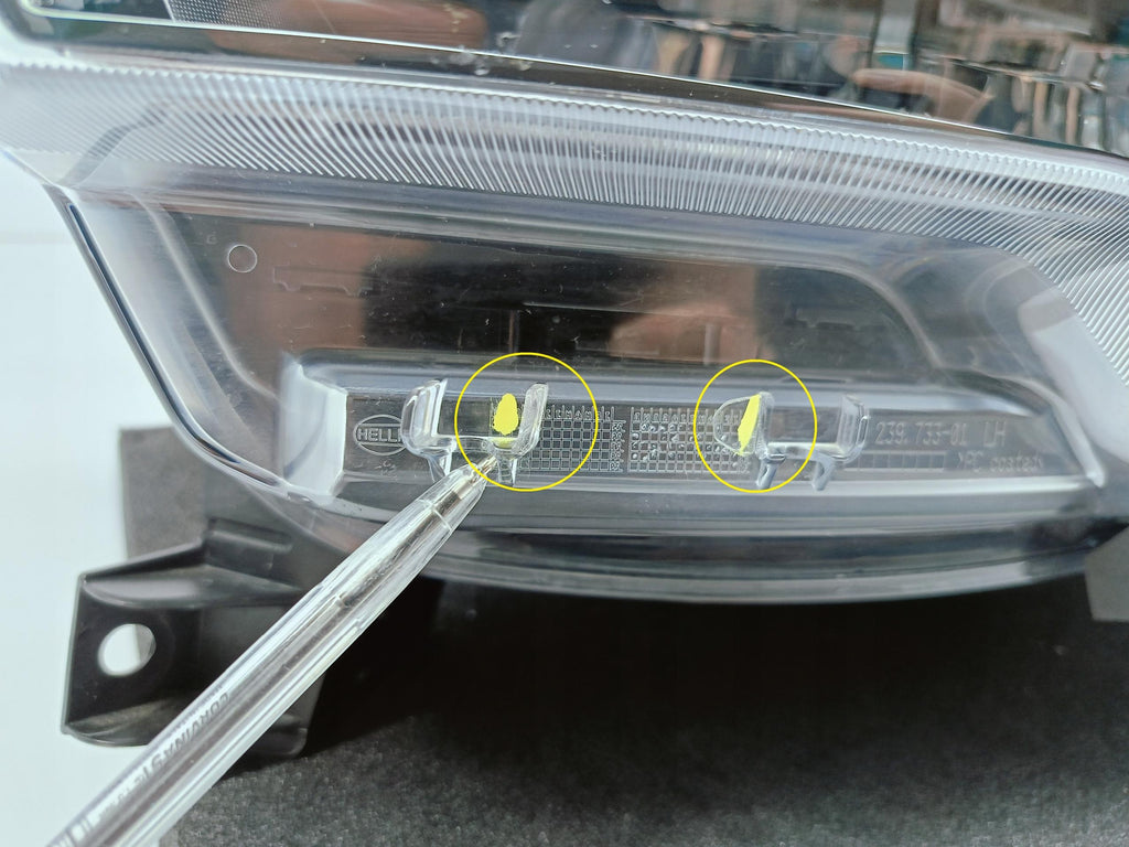 RENAULT TRAFIC III LIFT 4 21- LAMPA LEWA PRZÓD LED PURE VISION 260601790R