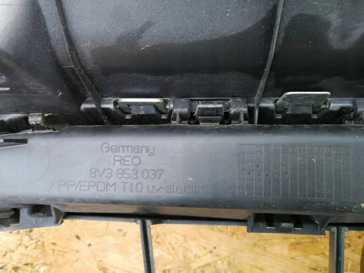 Audi A3 8V 13- Kühlergrill Stossstange Vorne 8V3853651 — Foto 11 von 12