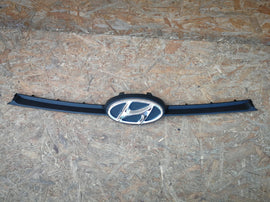 HYUNDAI I10 II 2 16- LIFT ATRAPA GRILL EMBLEMAT ZDERZAKA PRZÓD 86351-B9500