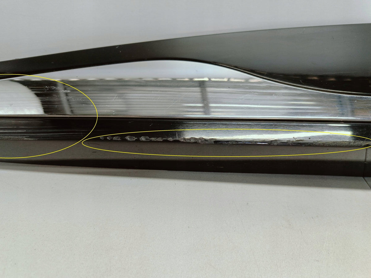 Renault Clio IV 12- Trim Strip Cover Rear Right Door 828762614R — photo 5 of 13