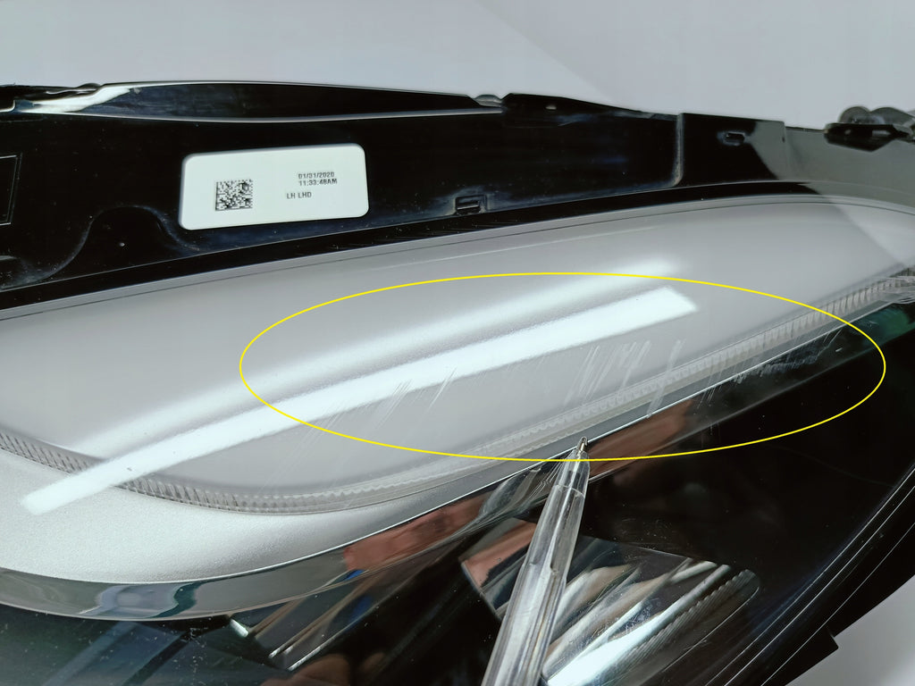 TESLA MODEL 3 III 17- LAMPA LEWA PRZÓD PRZEDNIA FULL LED 1077375-00-C