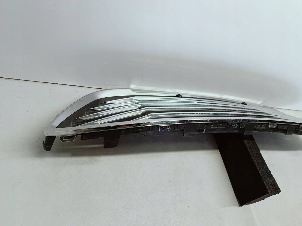 Ford Focus MK4 IV 18- ATRAPA GRILL ZDERZAKA PRZEDNIEGO JX7B-8C436-A