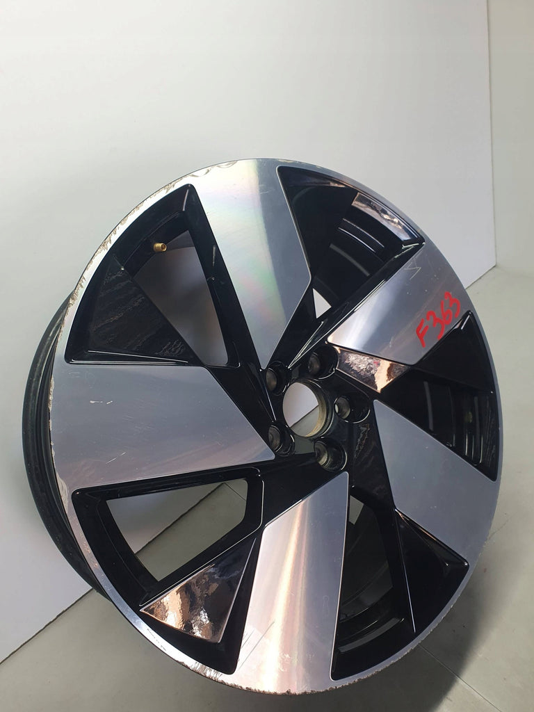 Volvo XC40 XC 40 ALUFELGE 20 ZOLL 8x20 ET50.5 5x108 32143629