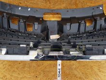 Load image into Gallery viewer, RENAULT MASTER IV 4 19- ATRAPA GRILL ZDERZAKA PRZEDNIEGO 623109048R