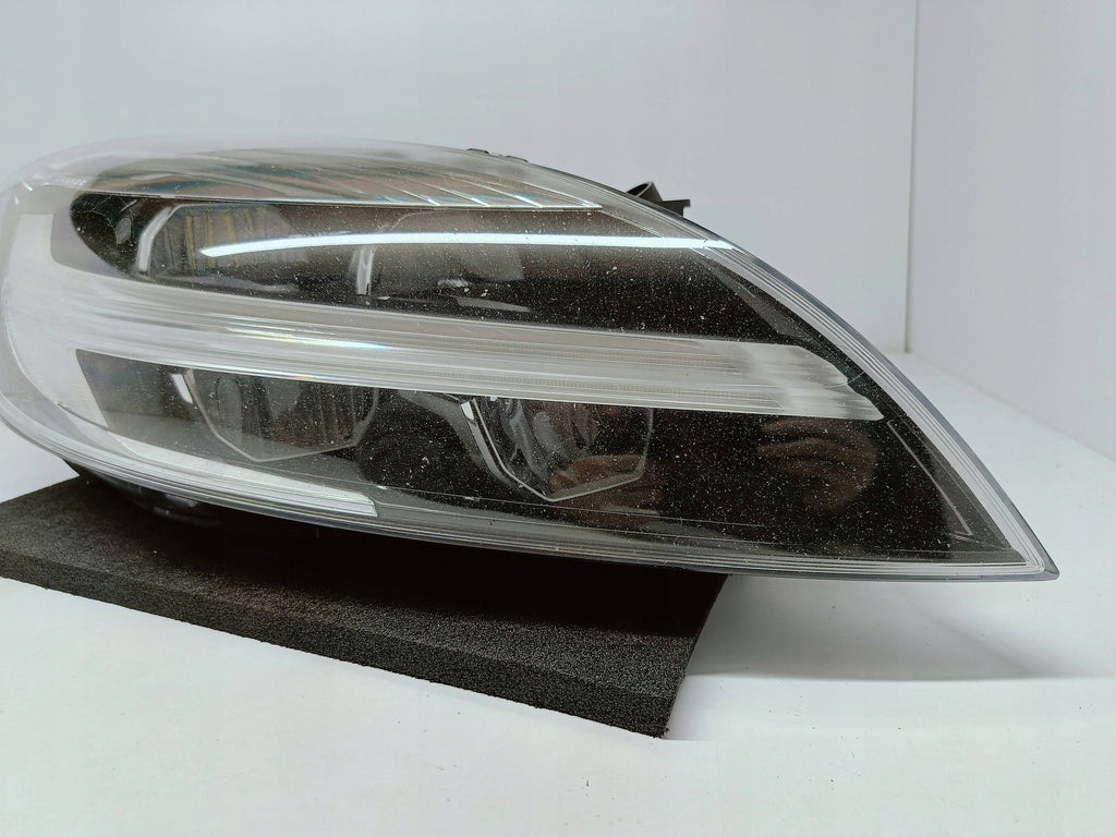 VOLVO V40 V 40 II LIFT 16- LAMPA PRAWA PRZÓD PRZEDNIA FULL LED EU 31677023
