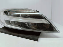 Load image into Gallery viewer, VOLVO V40 V 40 II LIFT 16- LAMPA PRAWA PRZÓD PRZEDNIA FULL LED EU 31677023