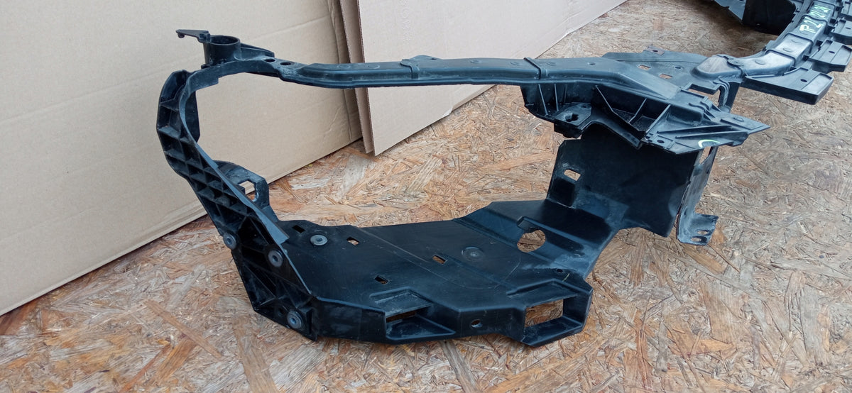 Volvo V40 V 40 II 12- Pas Przedni Wzmocnienie Czołowe 31378700 — zdjęcie 7 z 11