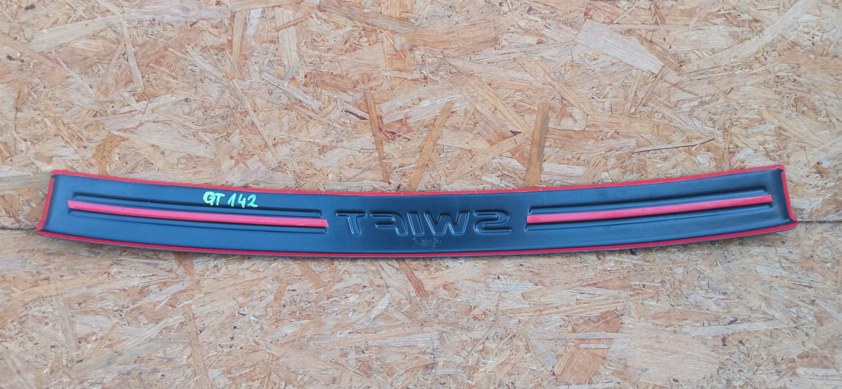 Suzuki Swift 05- Trim Strip Protective Cover Sill Rear Bumper — photo 5 of 7