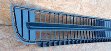 Laden Sie das Bild in den Galerie-Viewer, SKODA CITIGO 11- ATRAPA GRILL KRATKA DOLNA ZDERZAKA PRZEDNIEGO 1ST853677B