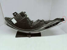 Laden Sie das Bild in den Galerie-Viewer, RENAULT TRAFIC III LIFT 4 21- SCHEINWERFER LINKS LED PURE VISION 260601790R