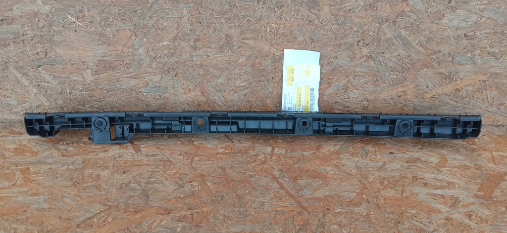 VOLKSWAGEN TOURAN 15- HALTER MITTE HINTEN STOßSTANGE NEU 5TA807863