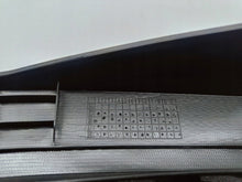 Załaduj zdjęcie do przeglądarki galerii, Suzuki Vitara III 3 LY 15- LISTWA NAKŁADKA BŁOTNIKA LEWY TYŁ 77261-54P0