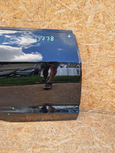 Load image into Gallery viewer, TESLA MODEL 3 III 17- REAR RIGHT DOOR REAR RIGHT 108148400G
