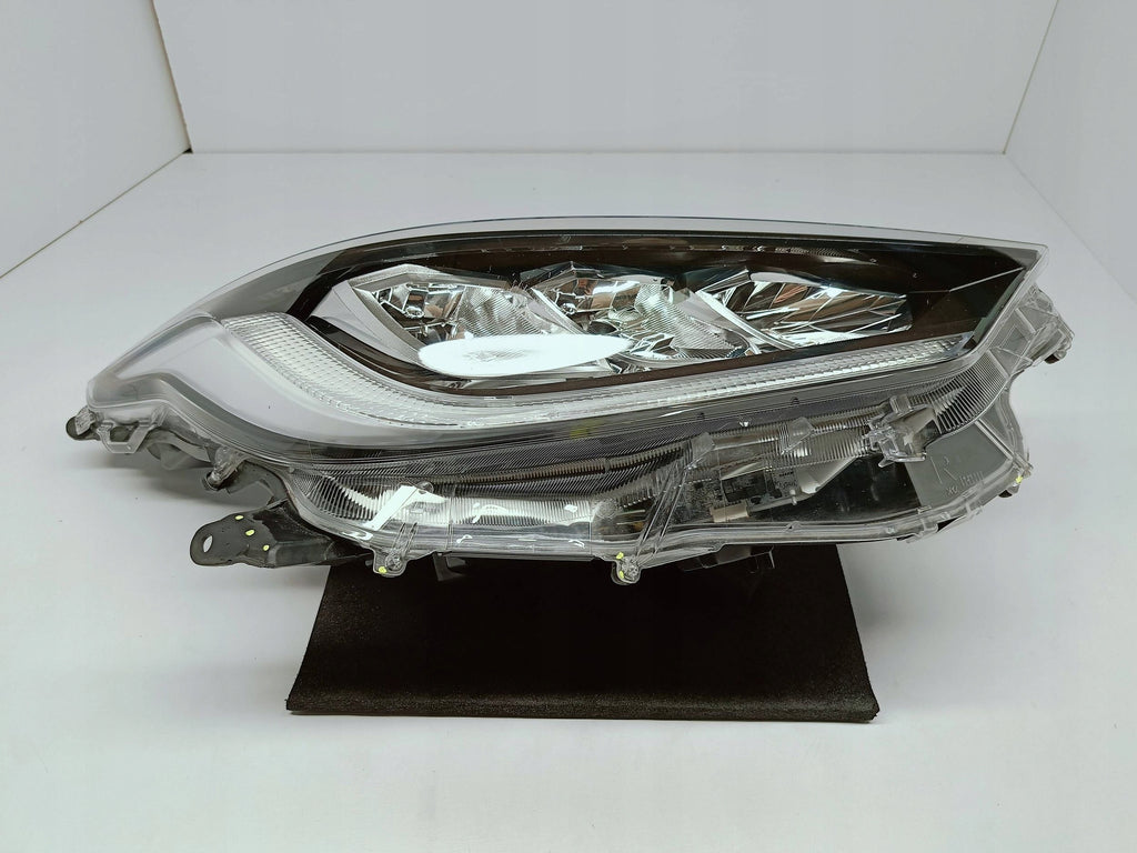 Toyota Yaris IV 4 XP21 19- LAMPA PRAWA PRZÓD PRZEDNIA FULL LED KOITO K0-8