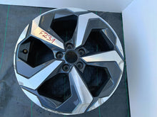 Laden Sie das Bild in den Galerie-Viewer, ALUFELGE NISSAN QASHQUAI I12 6UA8B ET45 18X7.5 5X114.3