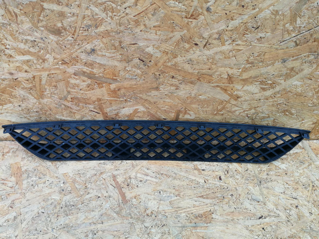 MERCEDES SPRINTER W906 06- KRATKA ATRAPA GRILL ZDERZAKA PRZÓD A9068850053