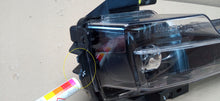 Załaduj zdjęcie do przeglądarki galerii, TESLA MODEL 3 Y LIFT 20- HALOGEN DRL PRAWY LAMPA PRAWA 1507933-00-C