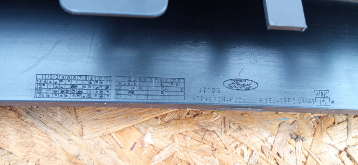 Ford Focus MK3 ST Lift 14- Dokładka Listwa Zderzaka Przód F1EJ-17F017-A1 — zdjęcie 7 z 7