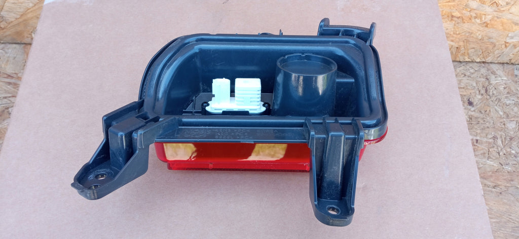 KIA EV9 MV 23- LAMPA LEWY TYŁ LEWA TYLNA LED ODBLASK OE EU 92405-DO300
