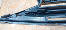 Load image into Gallery viewer, VOLKSWAGEN TOURAN II 5TA 15- ATRAPA KRATKA GRILL ZDERZAKA PRZÓD 5TA853653B