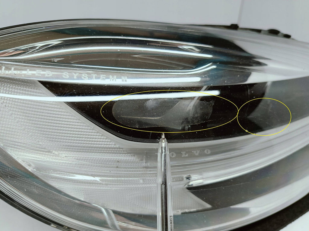 VOLVO V40 V 40 II LIFT 16- LAMPA PRAWA PRZÓD PRZEDNIA FULL LED EU 31677023