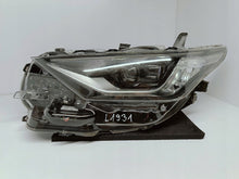 Laden Sie das Bild in den Galerie-Viewer, Toyota Auris II LIFT E18 15- LAMPA LEWA PRZÓD FULL LED EU 81150-02K60