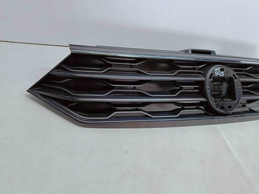 Volkswagen T-Roc 17- ATRAPA GRILL KRATKA ZDERZAKA PRZEDNIEGO 2GA853343B