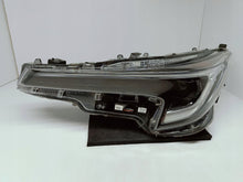 Laden Sie das Bild in den Galerie-Viewer, Toyota Corolla E21 LIFT 22- LAMPA LEWA PRZÓD PRZEDNIA FULL LED 81150-02X10