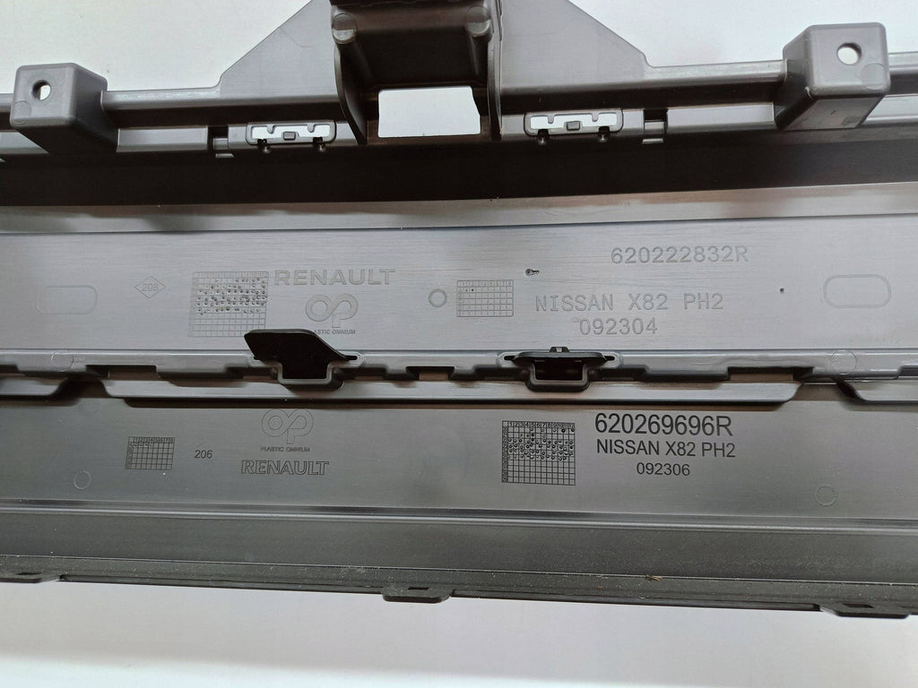 Nissan NV300 LIFT PRIMASTAR II 21- ZDERZAK PRZÓD PRZEDNI 6XPDC 620222832R