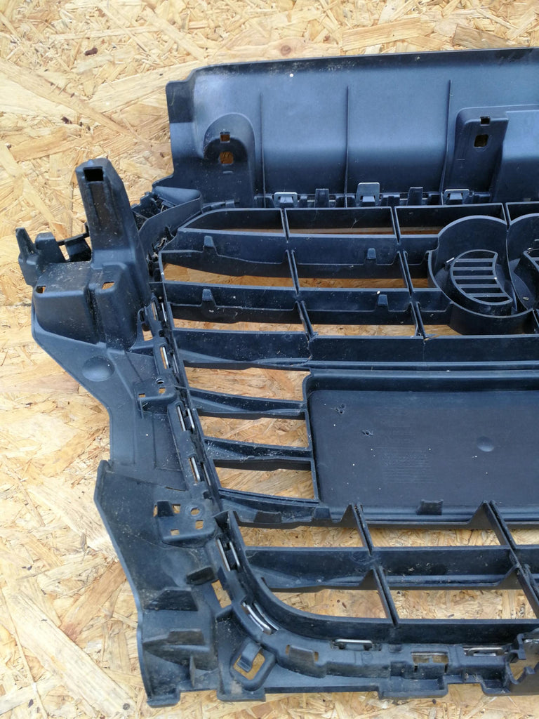 AUDI A3 8V 13- KÜHLERGRILL STOSSFÄNGER VORNE 8V3853651