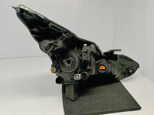 Load image into Gallery viewer, TOYOTA AYGO II LIFT 18- LAMPA LEWA PRZÓD PRZEDNIA SOCZEWKA+LED KOITO 0H-27