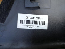 Load image into Gallery viewer, VOLVO V40 XC40 12- BLENDA LISTWA KLAPY BAGAŻNIKA TYŁ 31301301