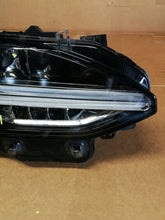Laden Sie das Bild in den Galerie-Viewer, VOLVO S90 V90 17- SCHEINWERFER RECHTS VORN FULL LED 32228311