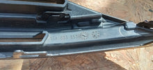 Load image into Gallery viewer, VOLKSWAGEN TOURAN II 5TA 15- ATRAPA KRATKA GRILL ZDERZAKA PRZÓD 5TA853653B