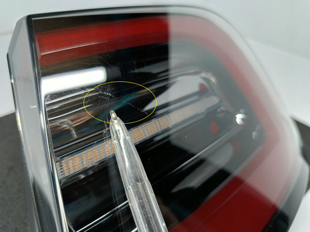 TESLA 3 III LIFT Y MY 20-LAMPA REFLEKTOR ŚWIATŁO PRAWY TYŁ LED 1502087-00-D