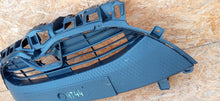Laden Sie das Bild in den Galerie-Viewer, TOYOTA YARIS IV 4 P21 19- KÜHLERGRILL STOßSTANGE VORNE 53101-K0050