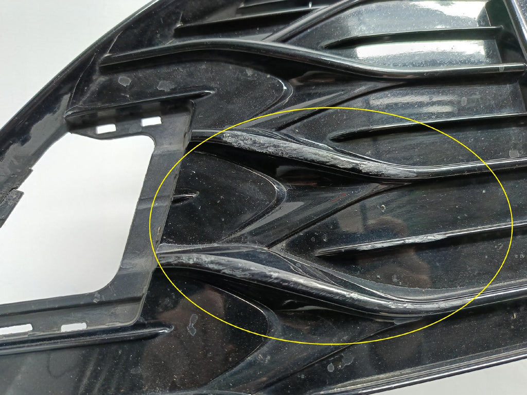 TOYOTA YARIS III 3 LIFT 17- ATRAPA GRILL ZDERZAKA PRZEDNIEGO 53102-0D130