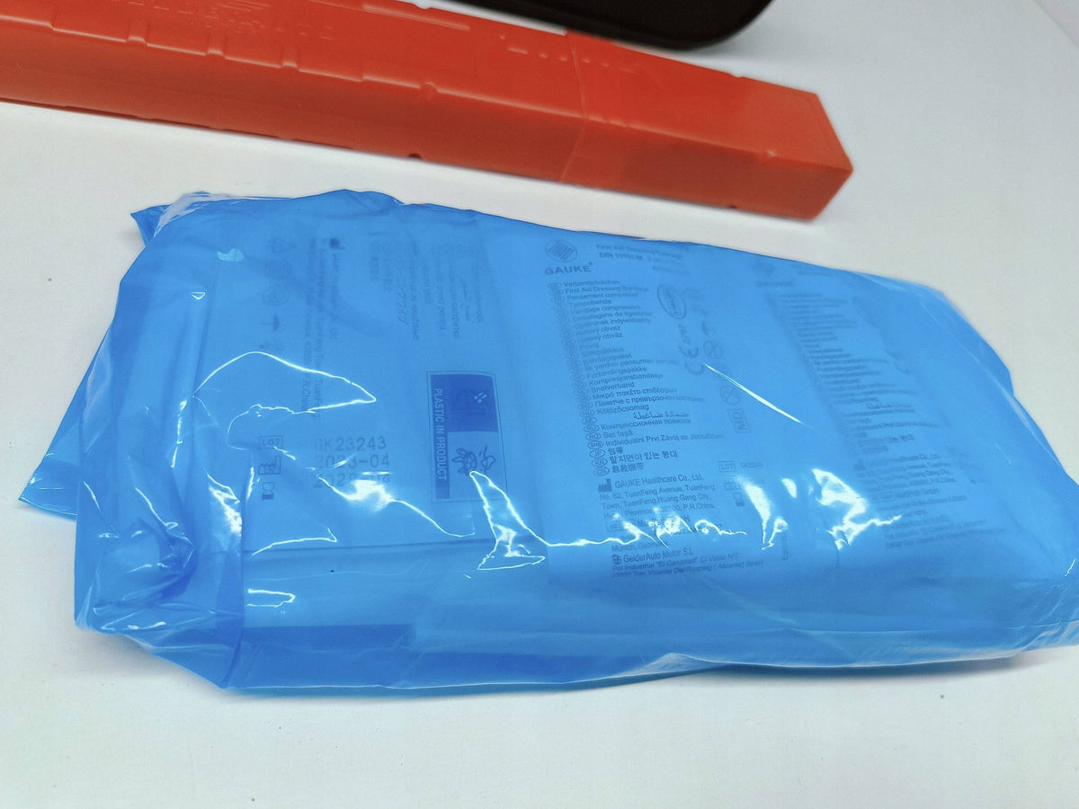 Apteczka Zestaw Bezpieczeństwa Safety Kit/sos Kit Toyota OE PW022-00062 — zdjęcie 8 z 9