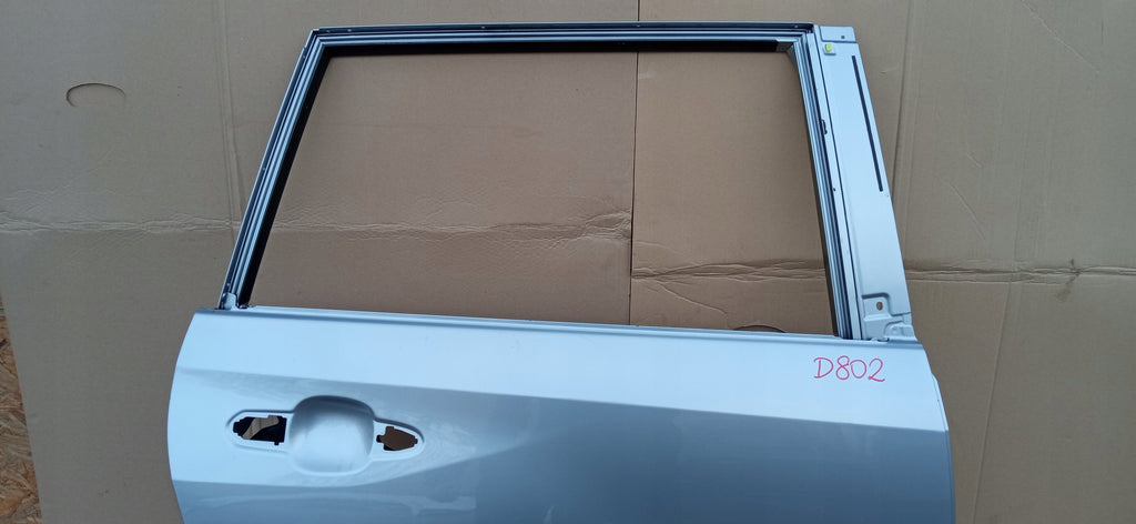 TOYOTA RAV4 RAV 4 V 5 19- DRZWI PRAWY TYŁ PRAWE TYLNE