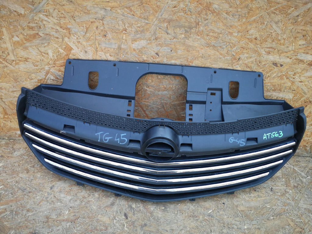 OPEL VIVARO B 14- ATRAPA KRATKA GRILL ZDERZAKA PRZEDNIEGO CHROM 623105615R