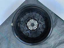 Laden Sie das Bild in den Galerie-Viewer, ALUFELGE KIA CEED PROCEED III OE 7.0"x17" 5X114.3 ET 53 52910-J7BA0